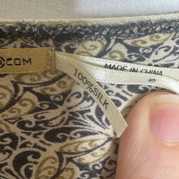 Max Studio Womens Y2K Silk Flare Sleeve V Neck Top S Forest Fairy Whimsical Boho - Picture 6 of 10